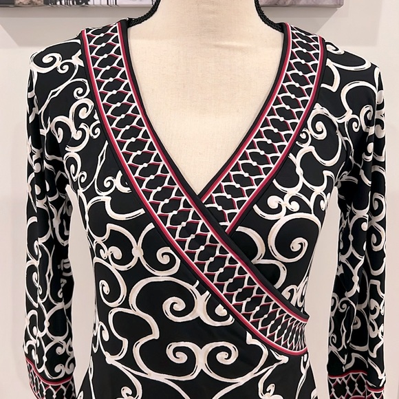 White House Black Market Faux Wrap Dress - Picture 2 of 6